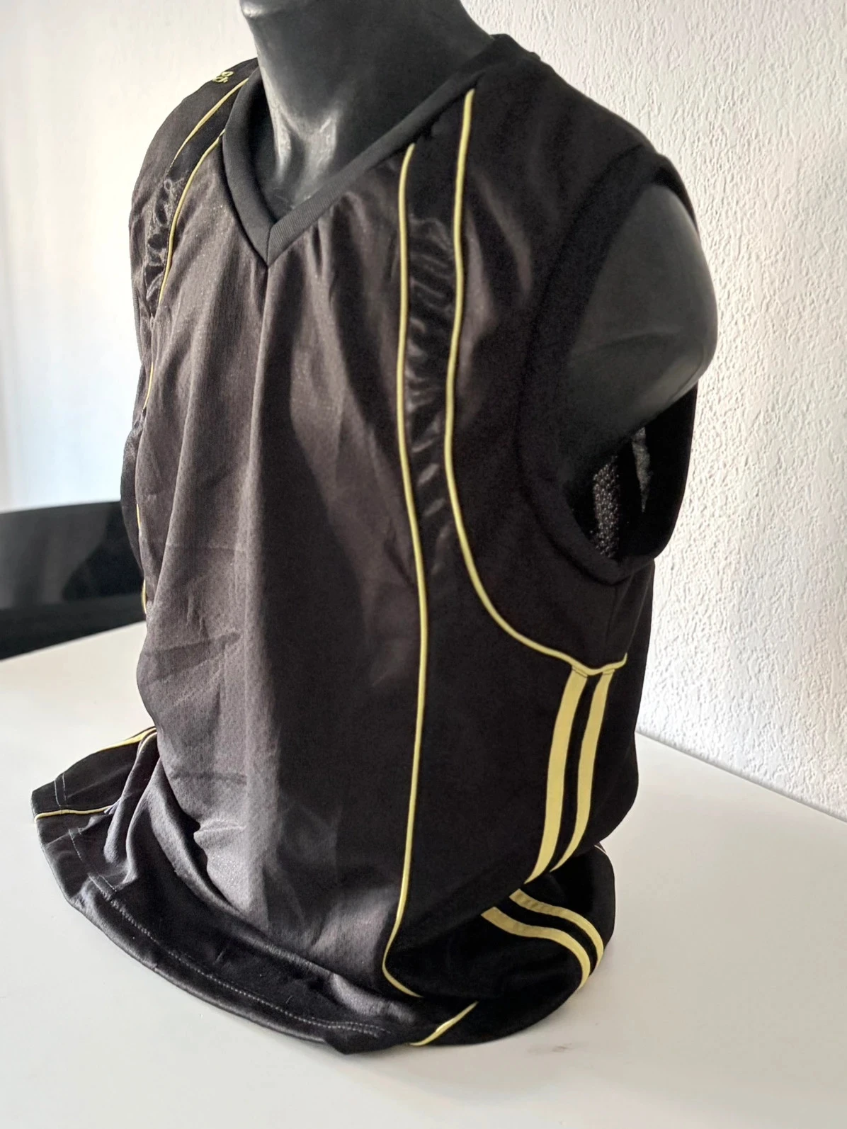 Black yellow basketball jersey Pro Touch sleeveless 100% polyester men's L new with tag – photo 4